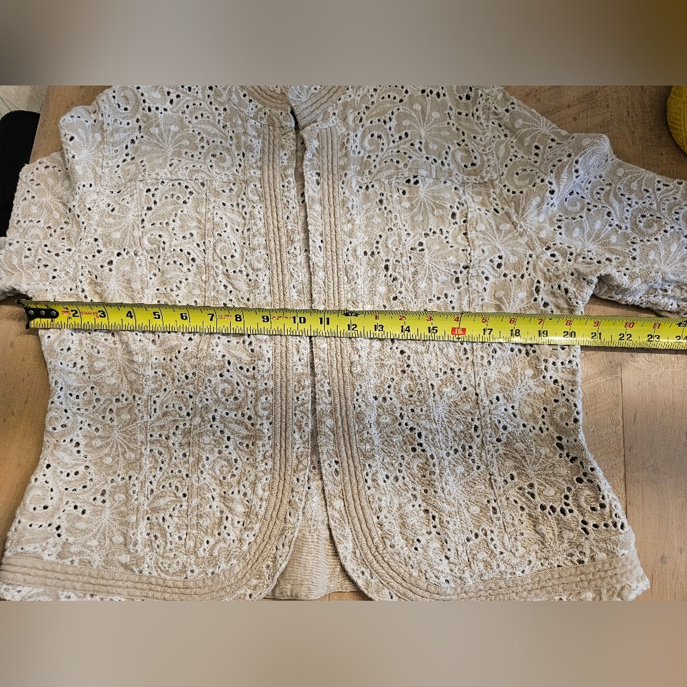 Chico's Beige Eyelet Jacket. Size -Chico's 2. - Picture 8 of 8